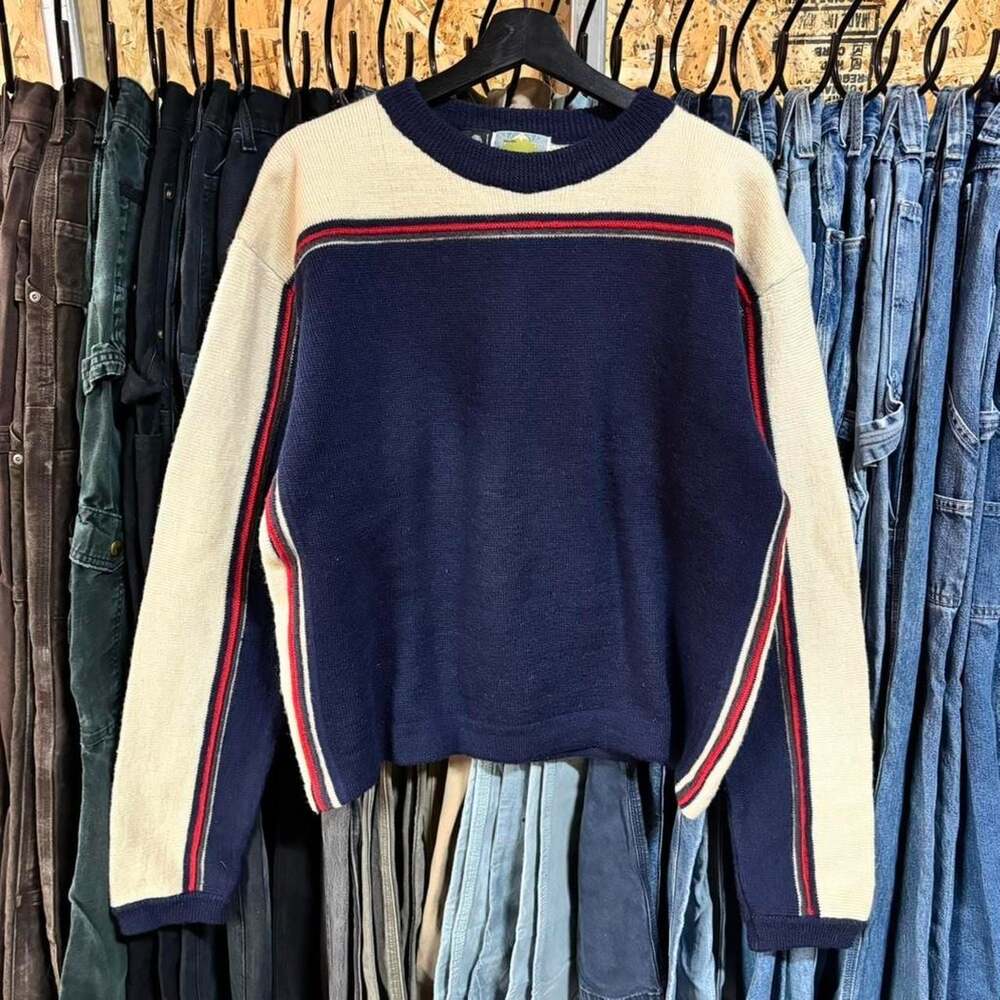 Vintage 90s Burton Snowboards Heavyweight Wool Knit Sweater Navy L